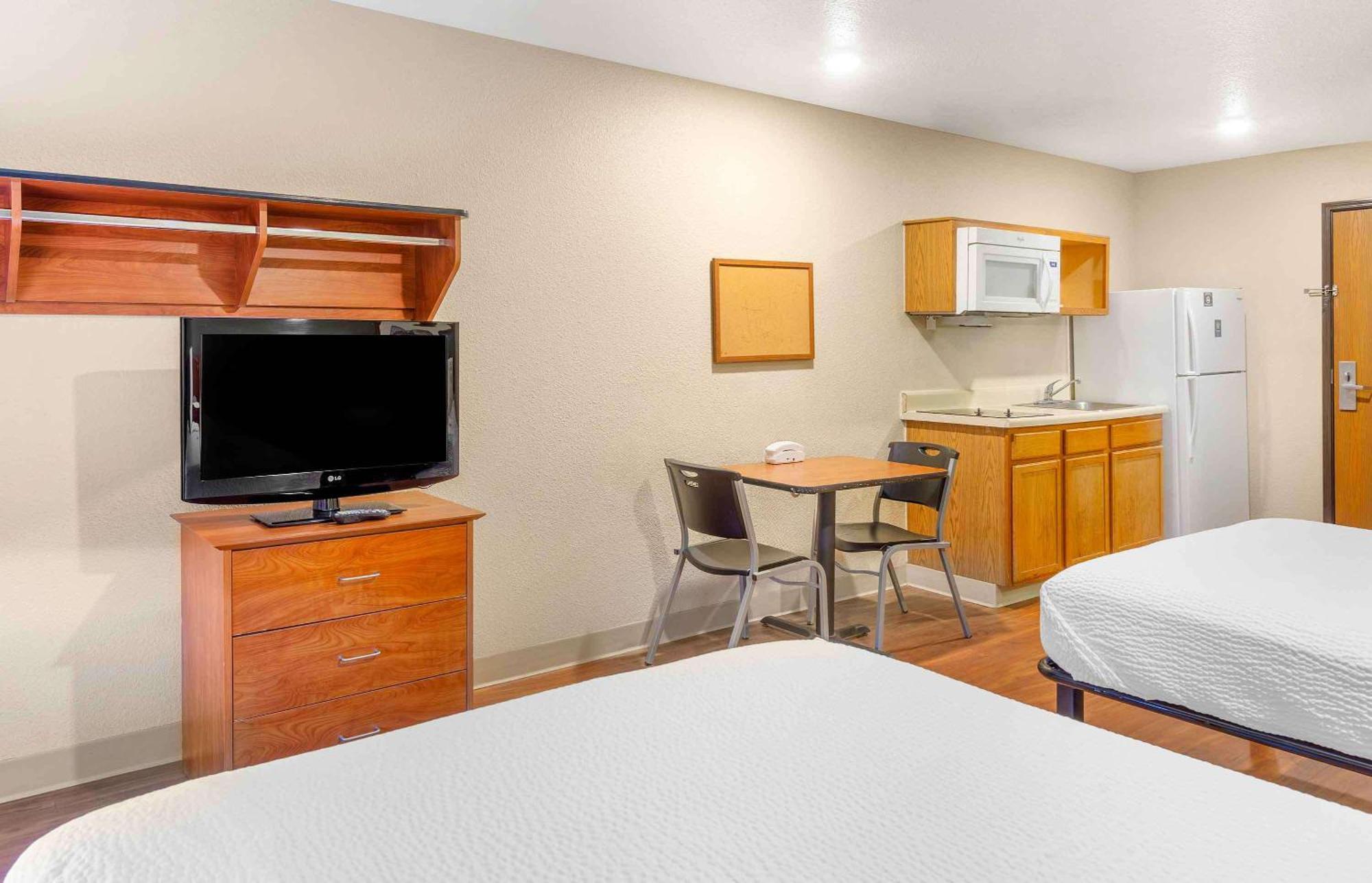 Extended Stay America Select Suites - Wilmington - West Exterior photo